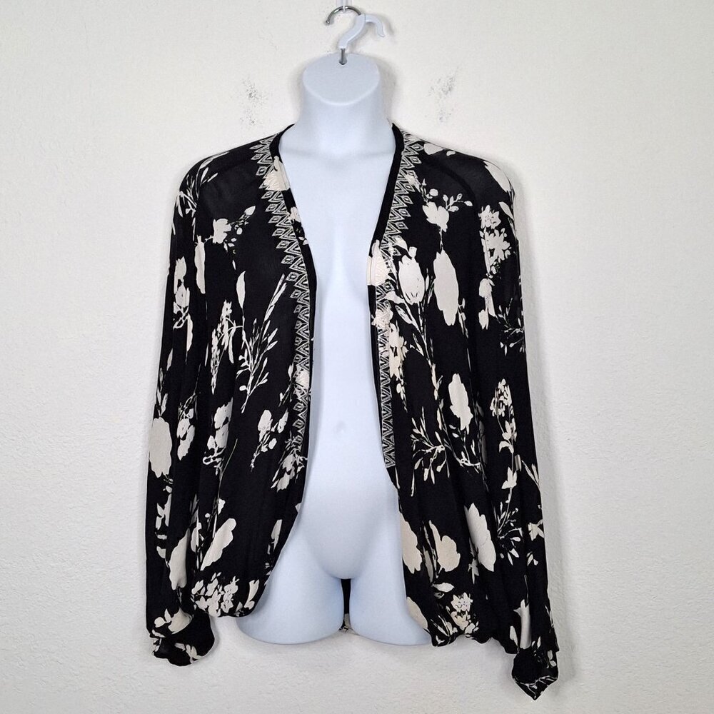 Lucky Brand Kimono Floral Sz O/S Embroidered Neutral Minimalist Boho Beach